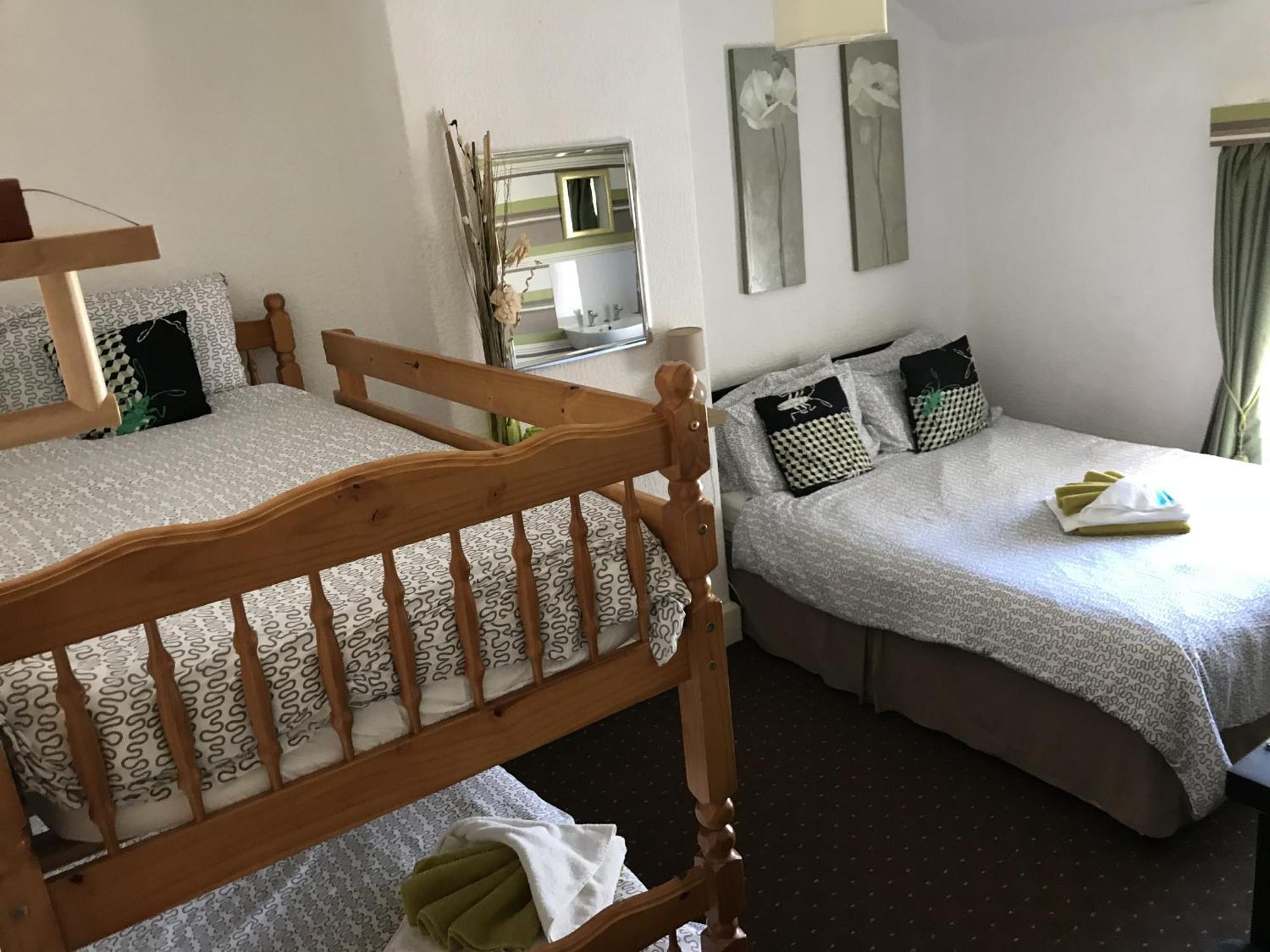 Westbourne House Bed & Breakfast Блекпул Екстериор снимка