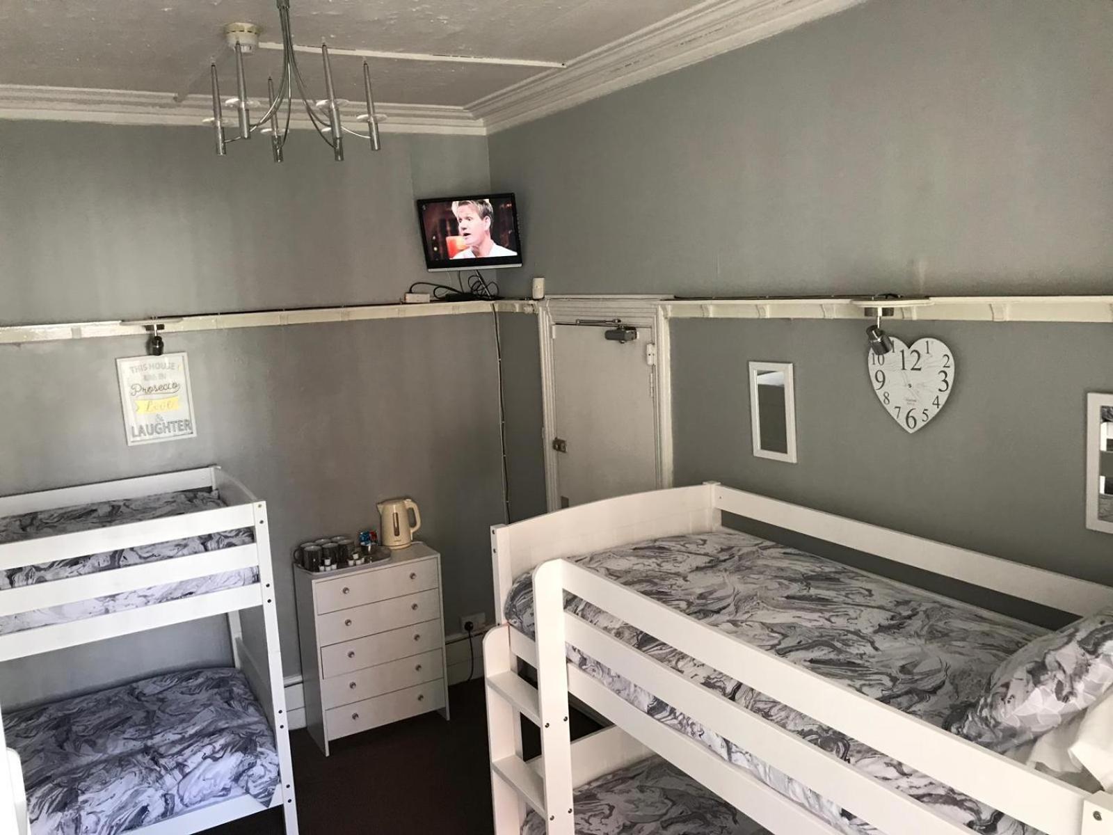 Westbourne House Bed & Breakfast Блекпул Екстериор снимка